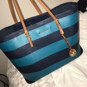 MICHAEL KORS TOTE